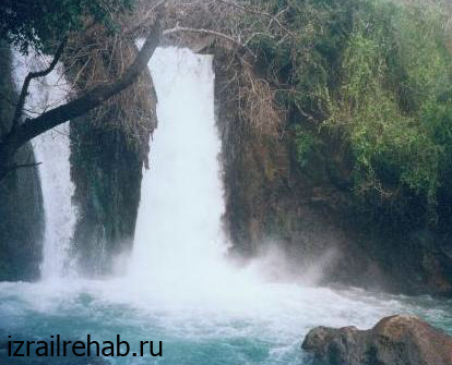 Водопад в Израиле